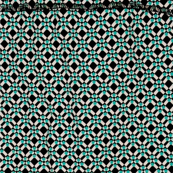 Talbots Women’s Geometric Print Skort – Size M - Picture 3 of 3